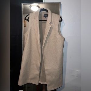 Beige vest, size L